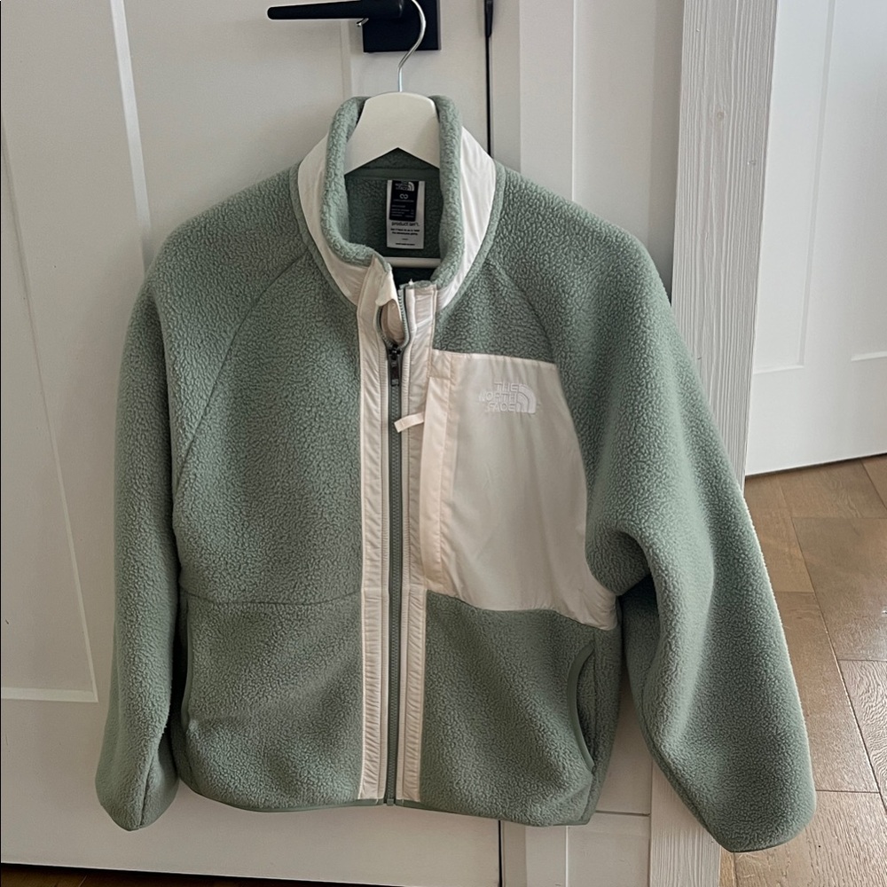The North Face Sage and Cream Fleece Jacket
